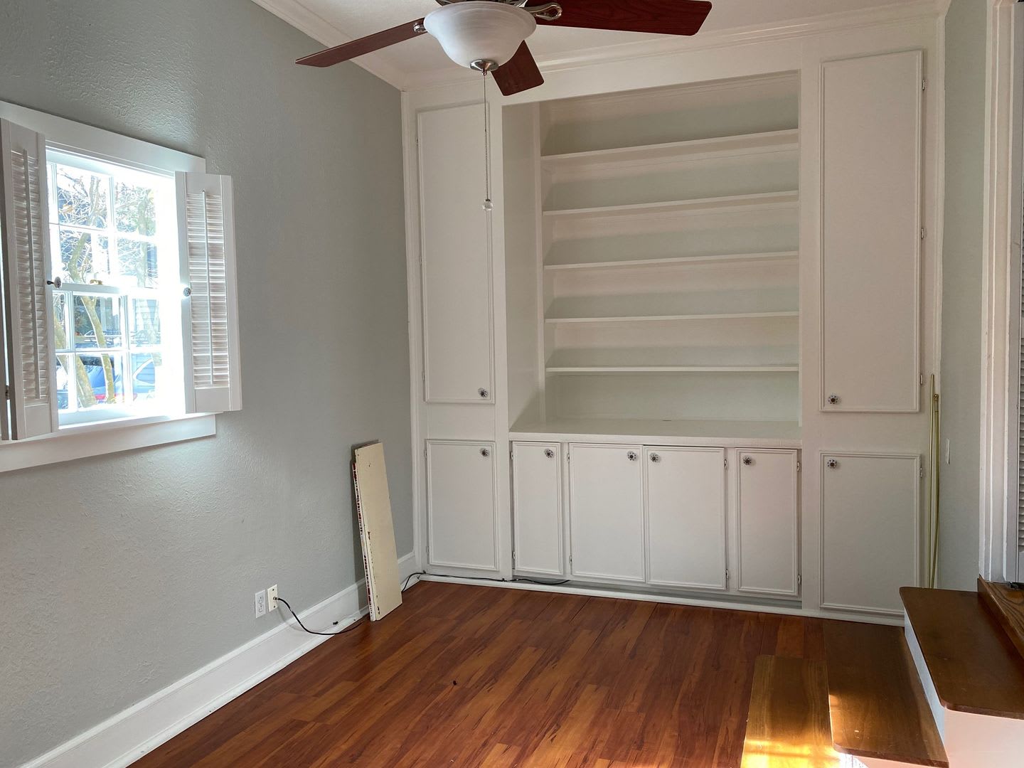 Cute 2BR/2BA Bungalow in South Highlands – photo 2