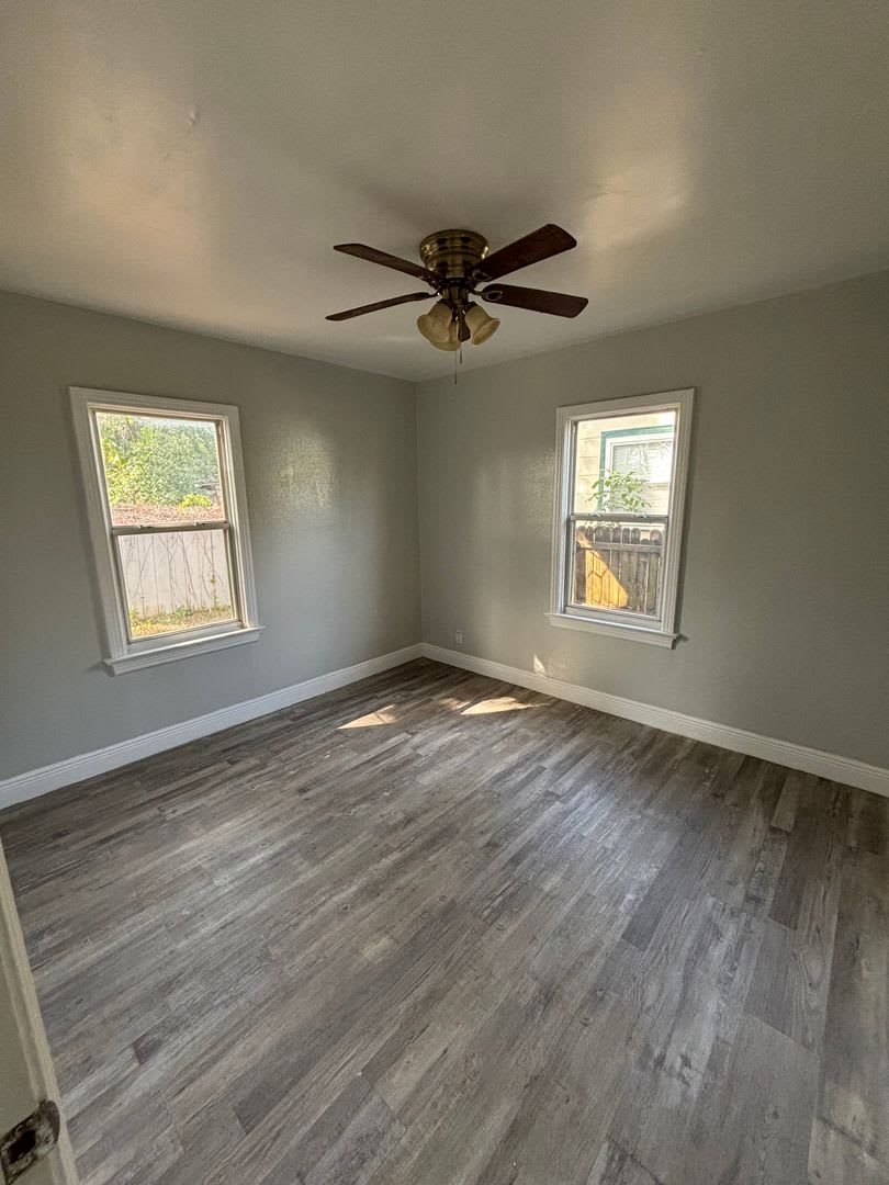 3 Bed 1 Bath North St Petersburg – photo 5