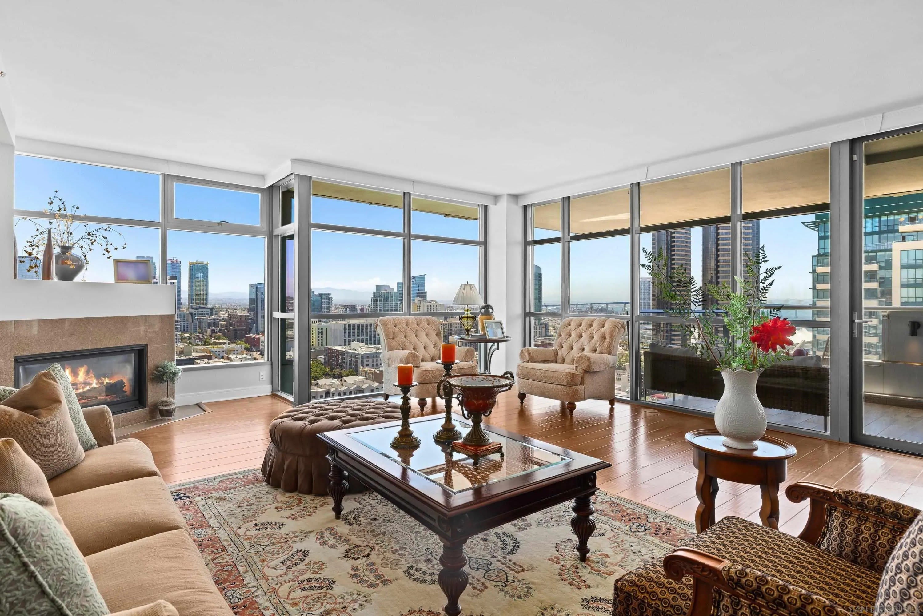 645 Front St – photo 3