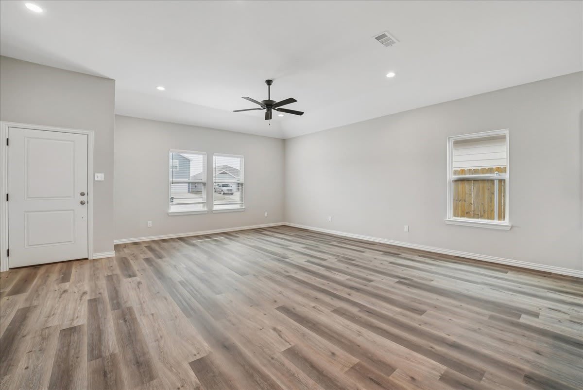 4704 Delano Street – photo 5