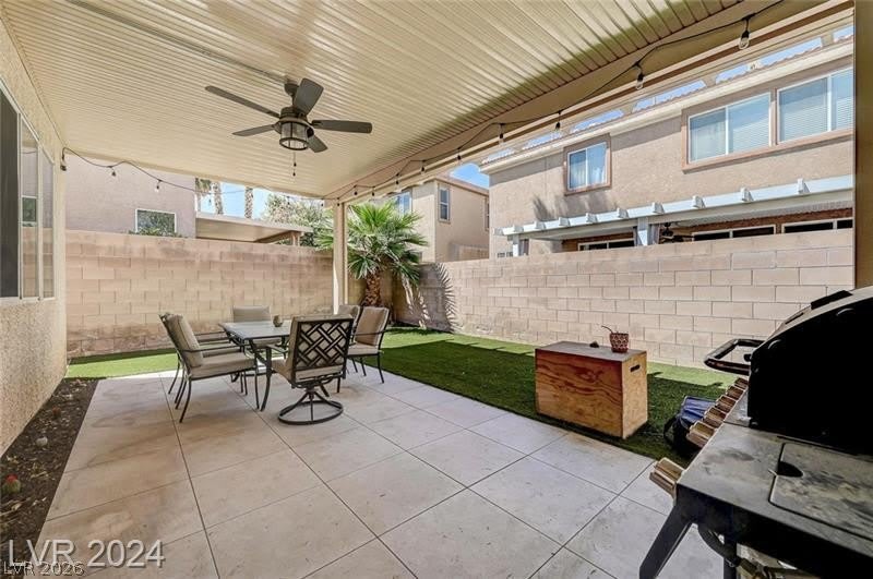 10914 Esta Ponia Court – photo 4