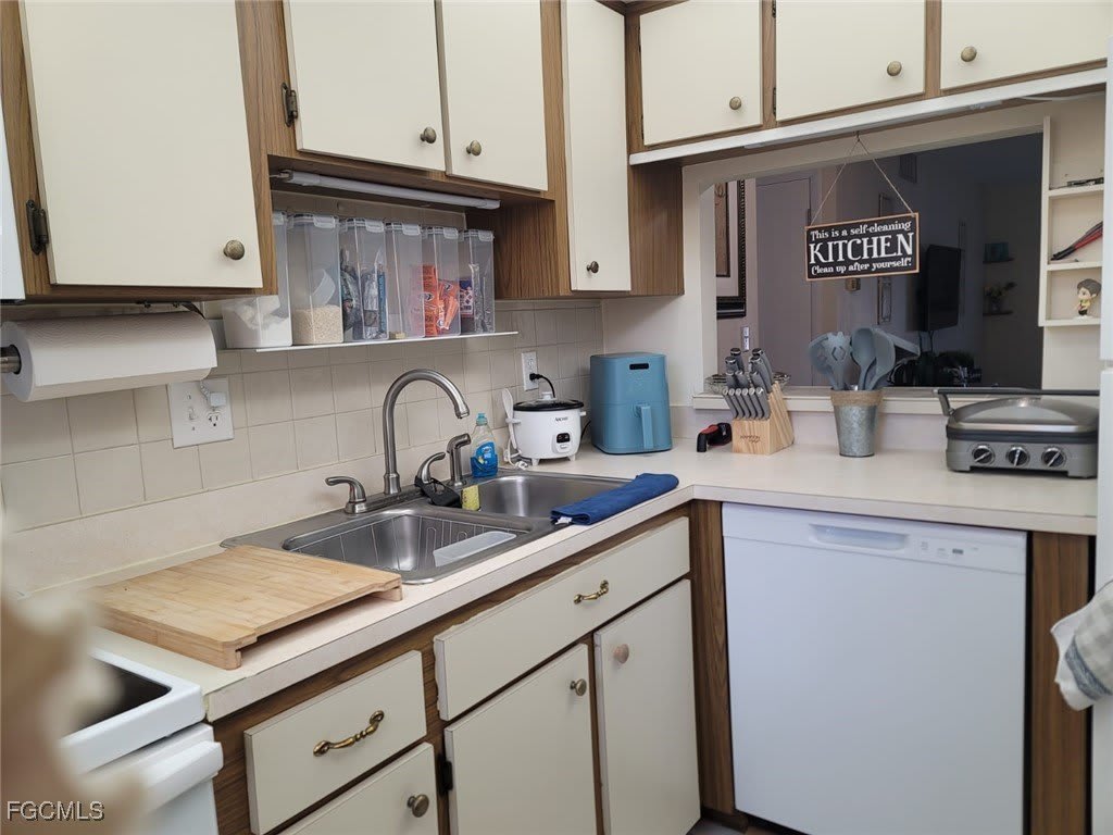 333 Joel Boulevard – photo 3