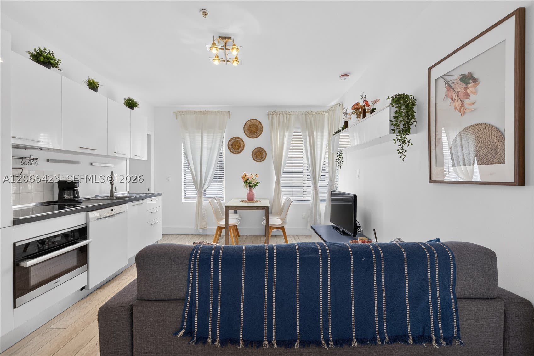 811 Jefferson Ave – photo 4