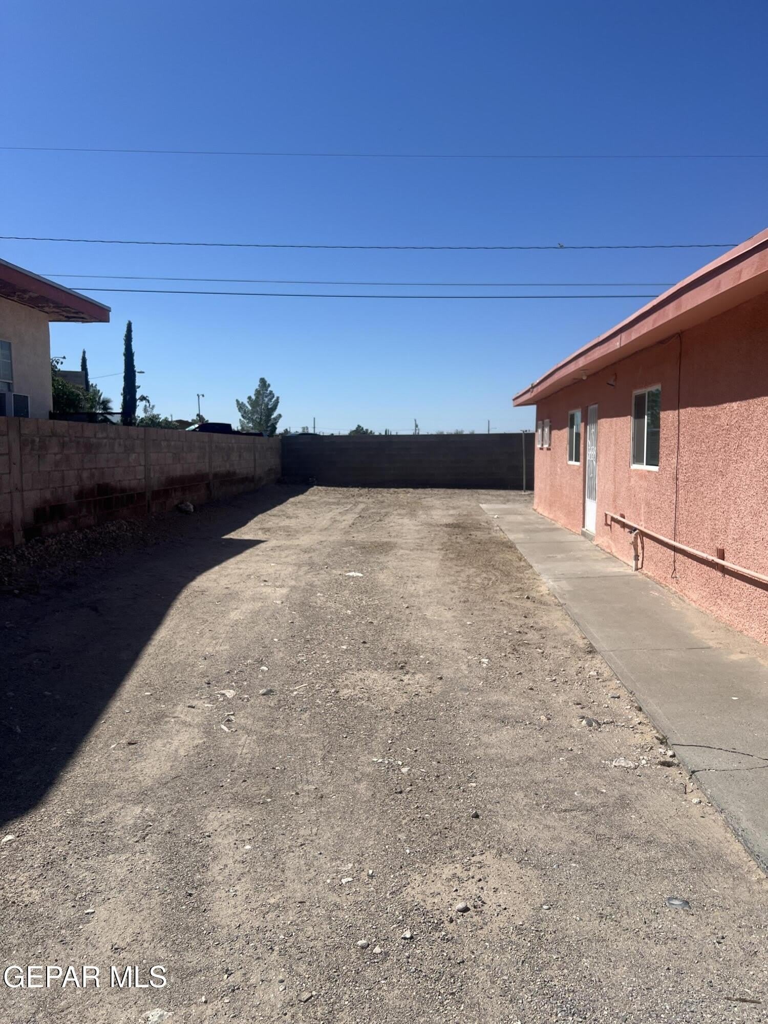 1006 Meadow Road – photo 4