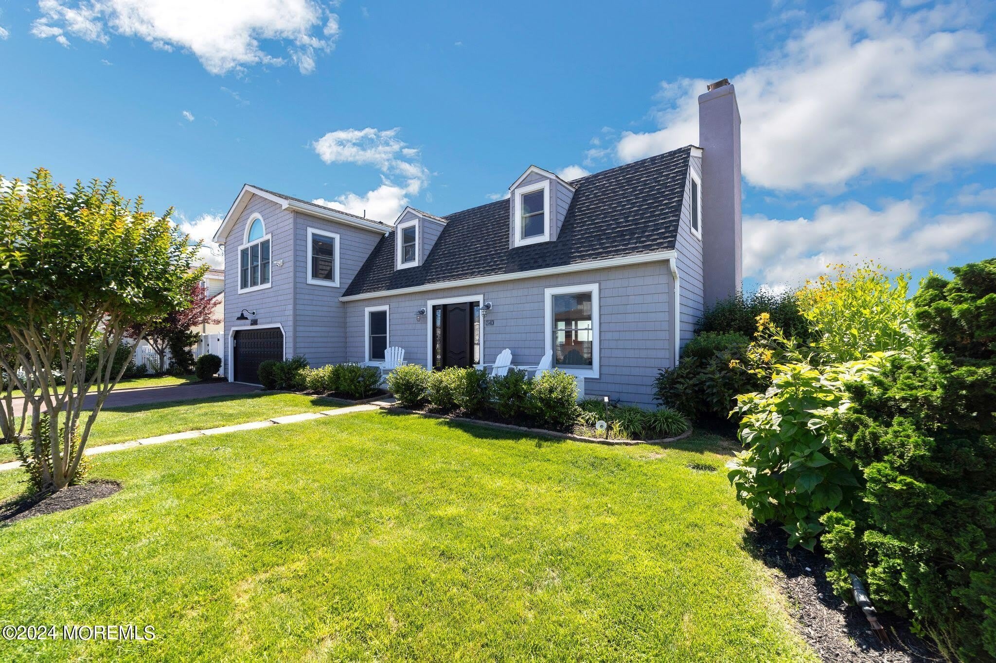 340 Bay Lane – photo 2