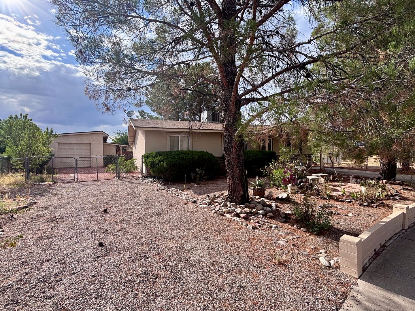 Unfurnished, 1-Year Long-Term Rental- Leasing Special: $750 Off 1st month rent with a year lease! – photo 2