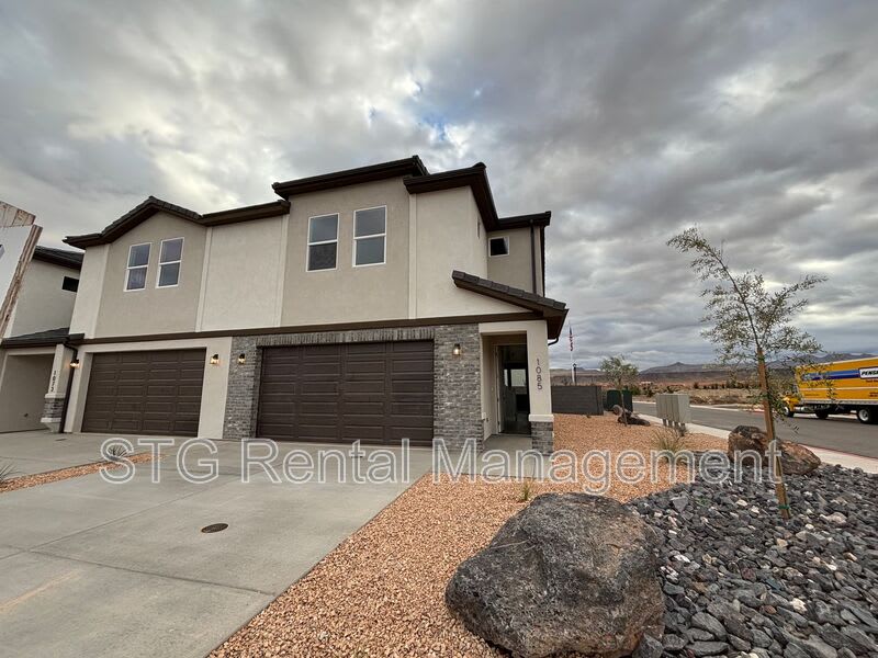 1085 S 4380 W – photo 2