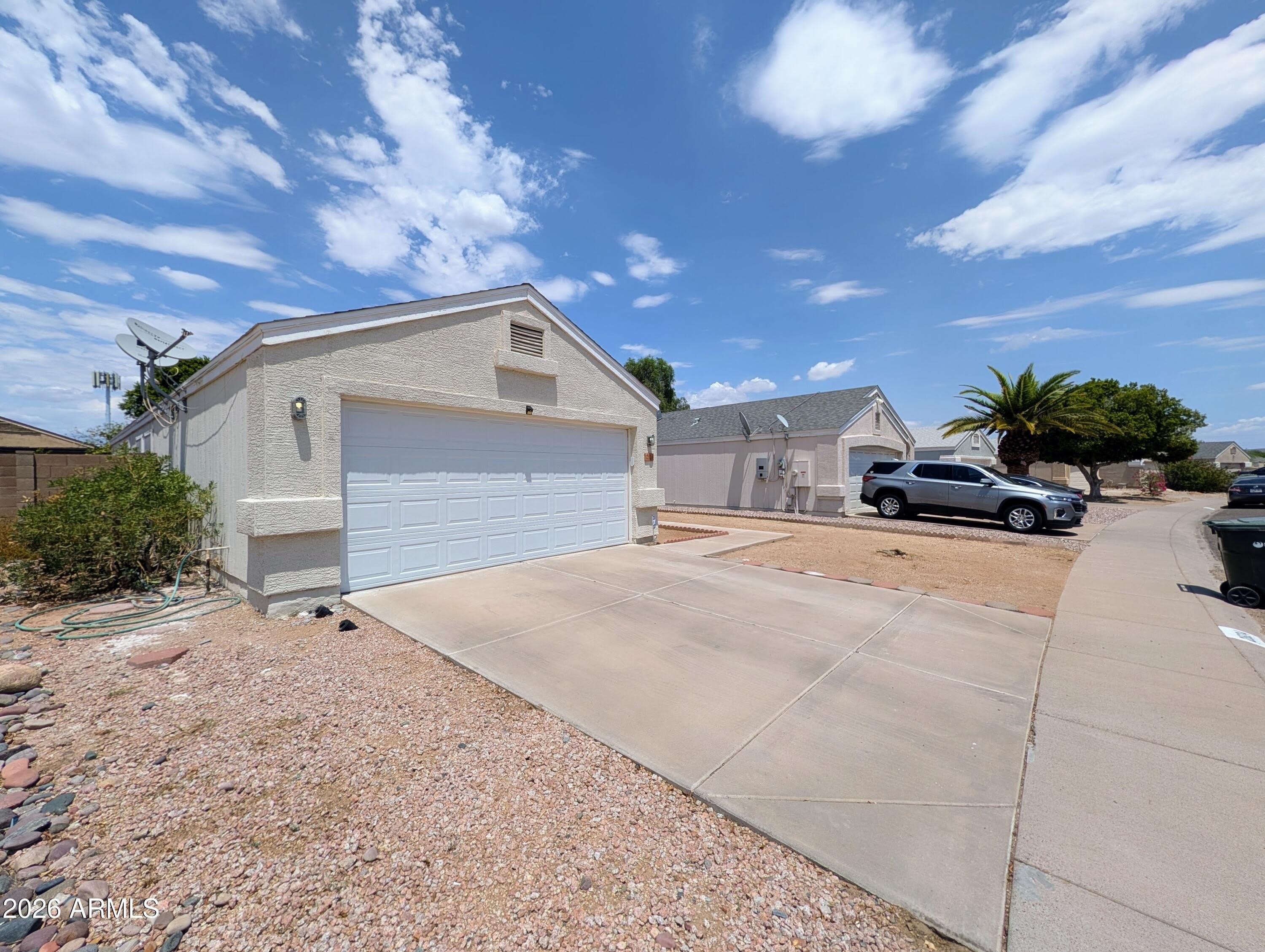 2824 W ANGELA Drive – photo 3