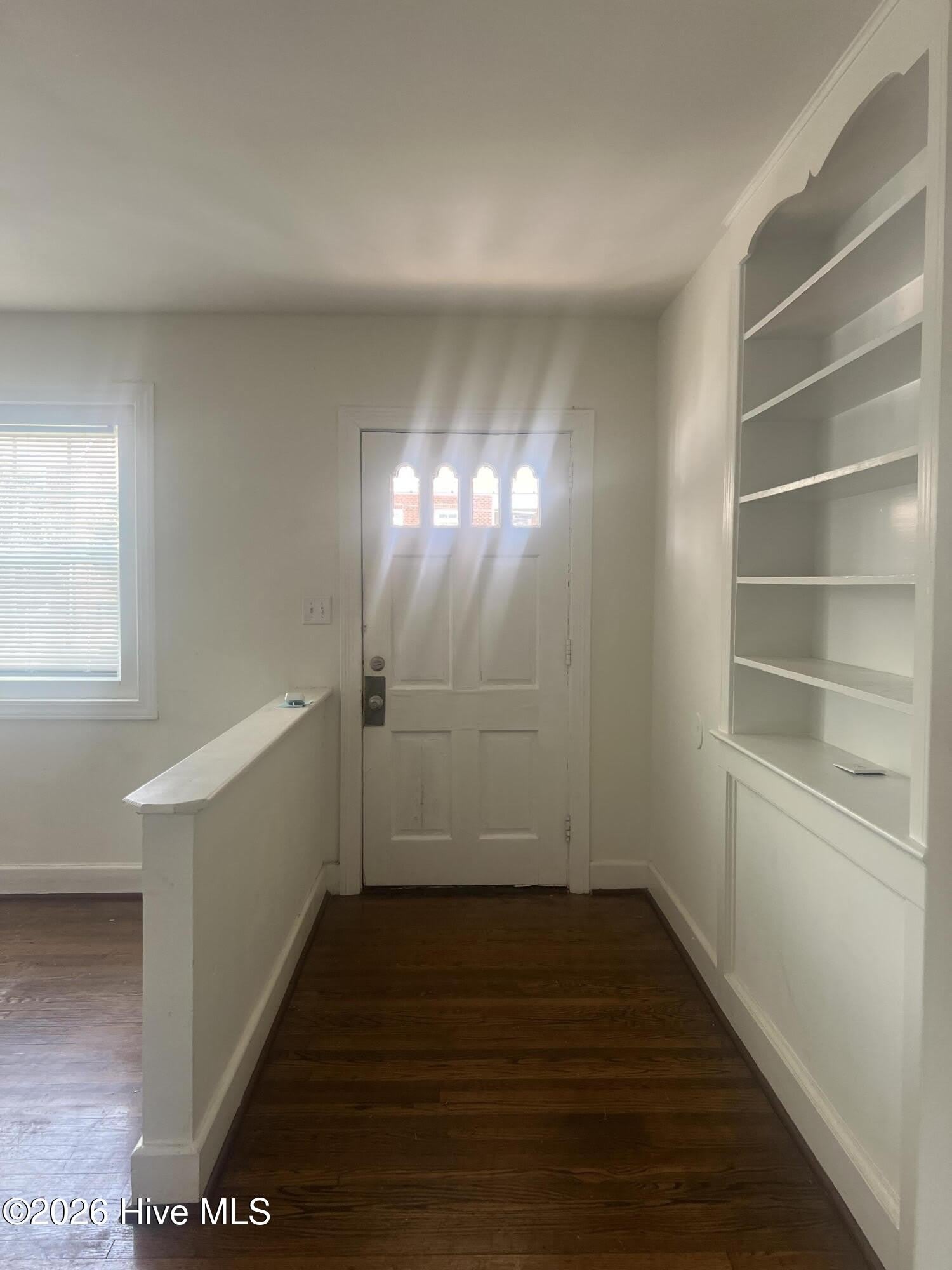 609 E 11th Street – photo 3