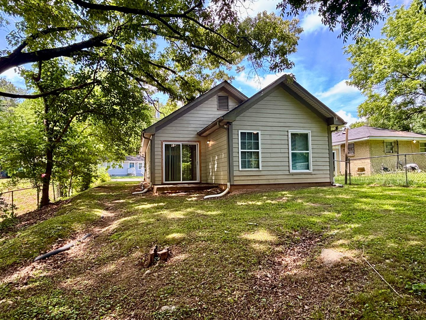 2595 Elliott Street – photo 3