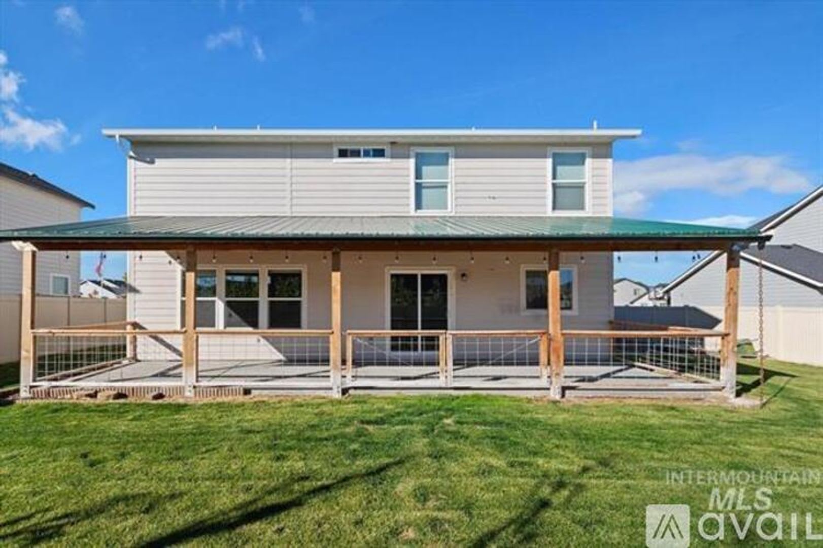 Rare 4 bedroom, 2.5 bath in great location – photo 3