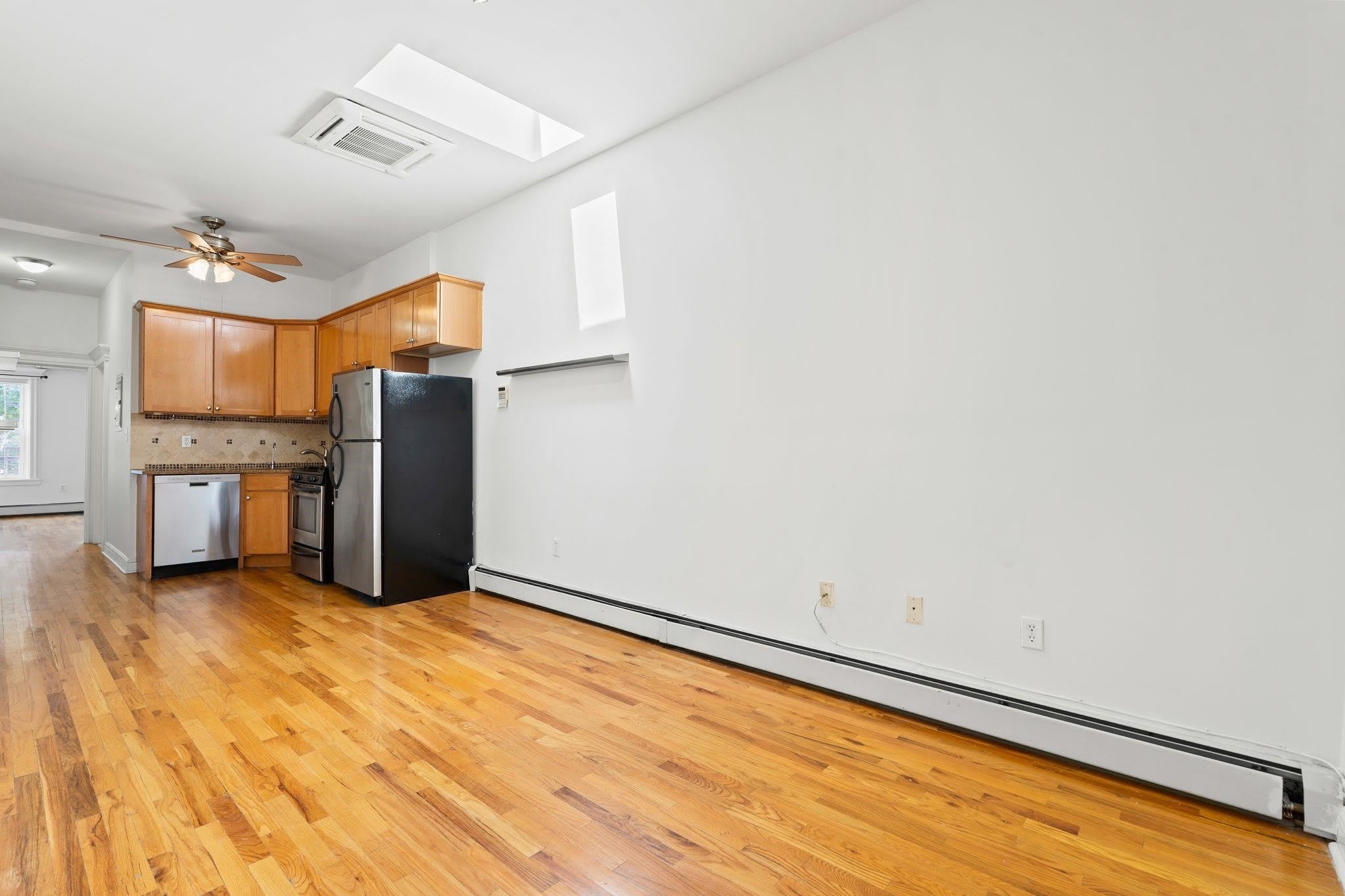 349 7TH ST – photo 2