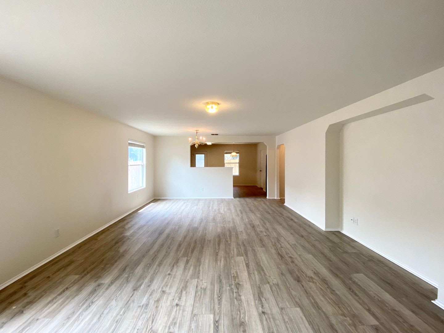 Welcome home to 16511 Caballo Valley! – photo 4