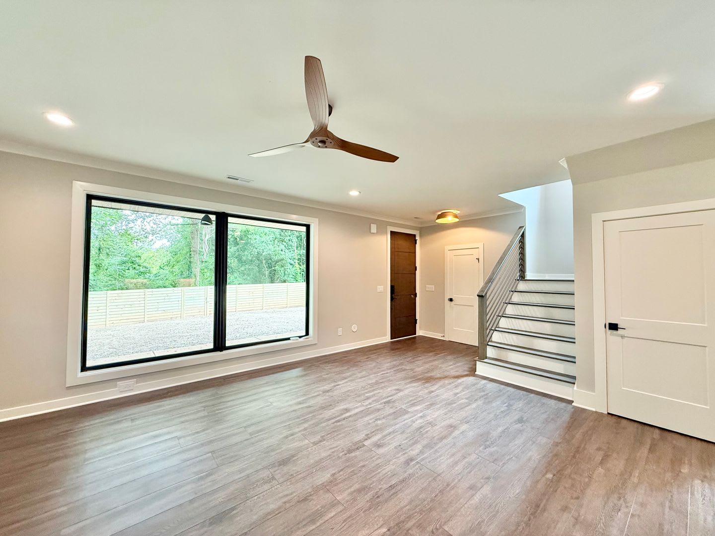 Offering 1 000 Rent Credit For A Lease Signed By 8 31 Newly Built Luxury 3Bd 2 5Ba Downtown Raleigh Townhome With A Private Fenced Yard No Shared Walls A 2 Car Attached Garage – photo 4
