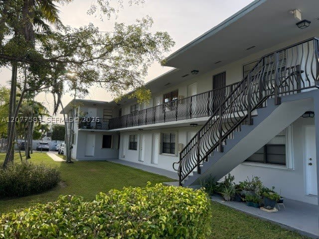 4590 SW 67th Ave – photo 1