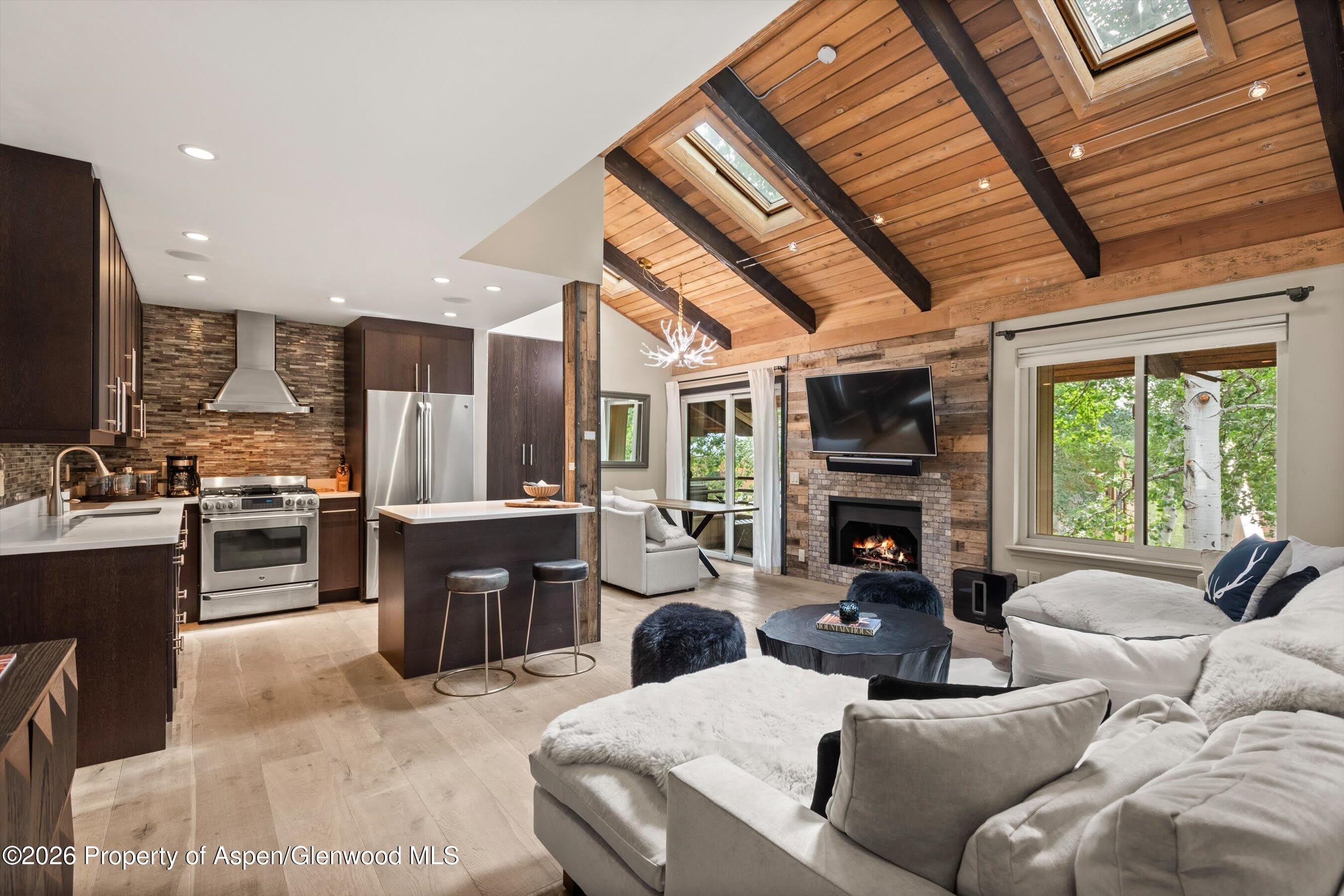 34 Lower Woodbridge Road – photo 2