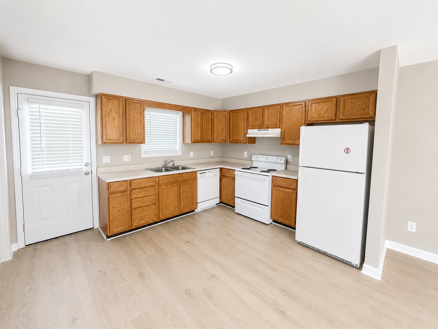Two bedroom, 1 bath apartment in Burlington – photo 4