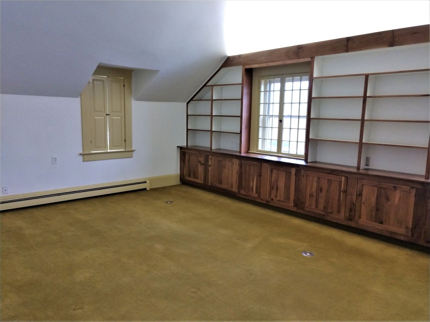 1 Bedroom Carriage House Near Downtown Goshen – photo 5