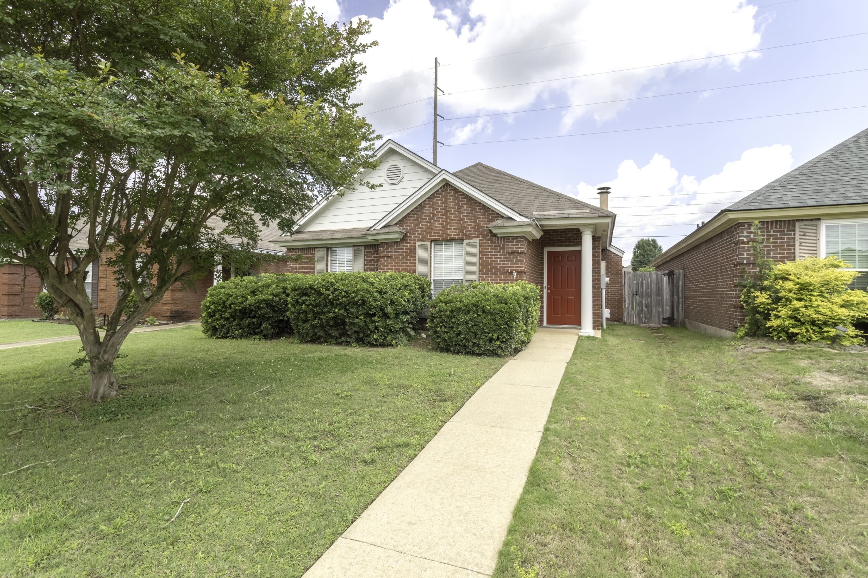 1161 Stafford Drive – photo 1