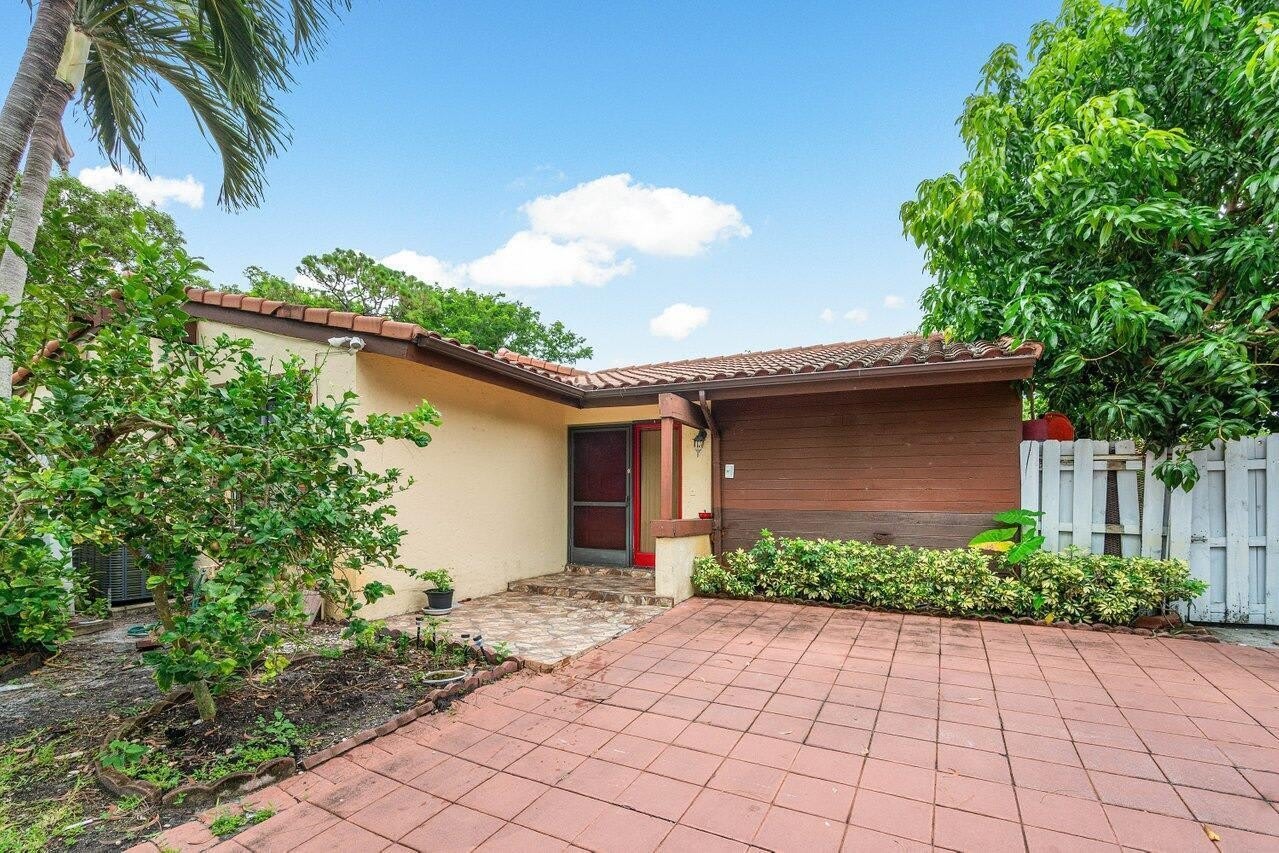 2780 Norfolk Pine Court – photo 1