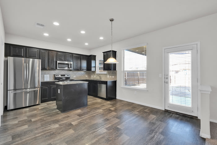 517 Pinnacle Drive – photo 2
