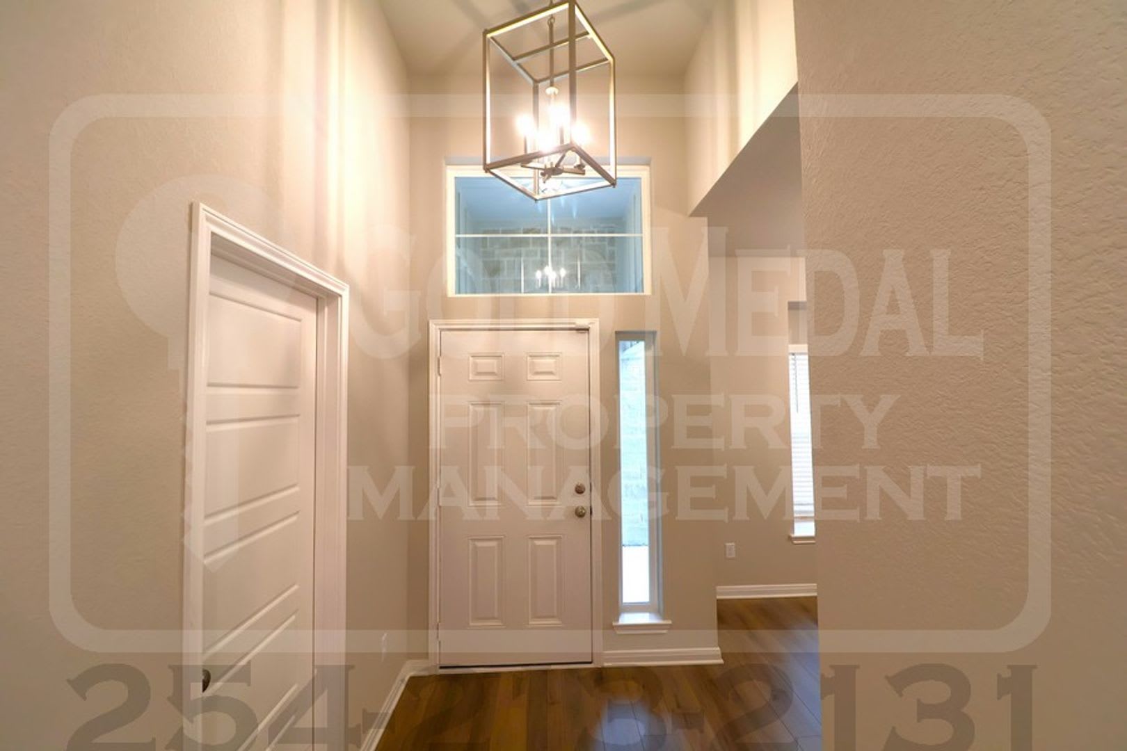 Now Leasing – 1810 Horatio St. – photo 4