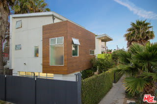 1046 6th Avenue – photo 2