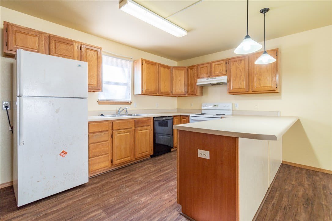 210 Meadow Court – photo 4