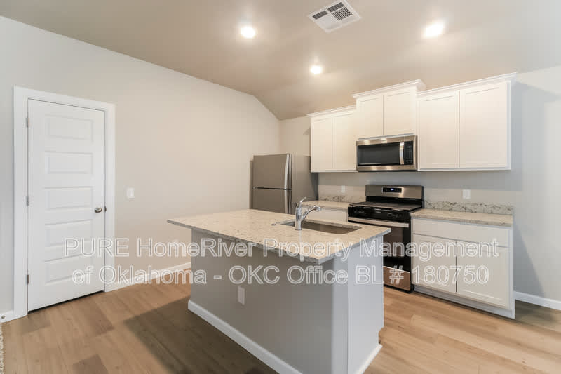 2516 Rosewood Ln – photo 4