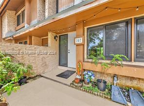 207 Wimbledon Lakes Drive – photo 2