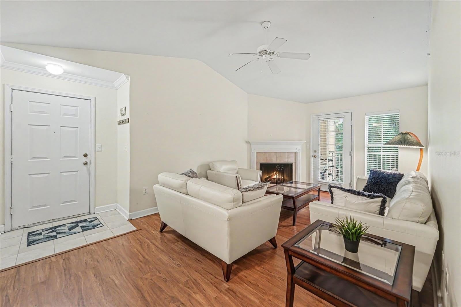 18193 STERLING GATE Circle – photo 2