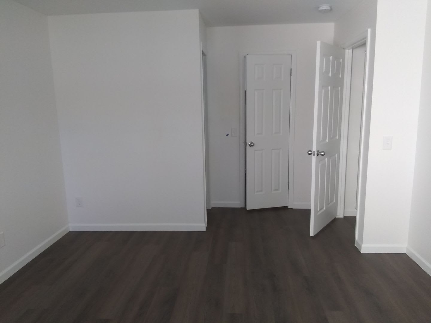 2 bed 2 bath w/carport, Great location off 2nd and Sable near 6th and I-225 and Aurora Mall – photo 4
