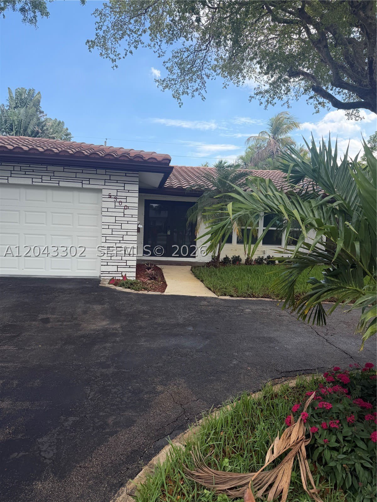 5300 Adams St – photo 2