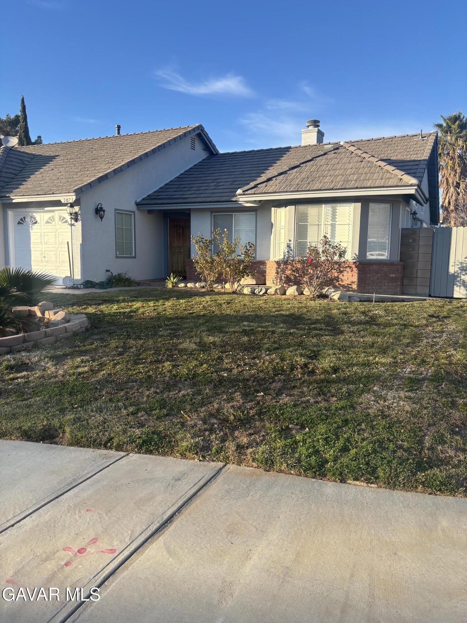 3021 Mariposa Avenue – photo 2
