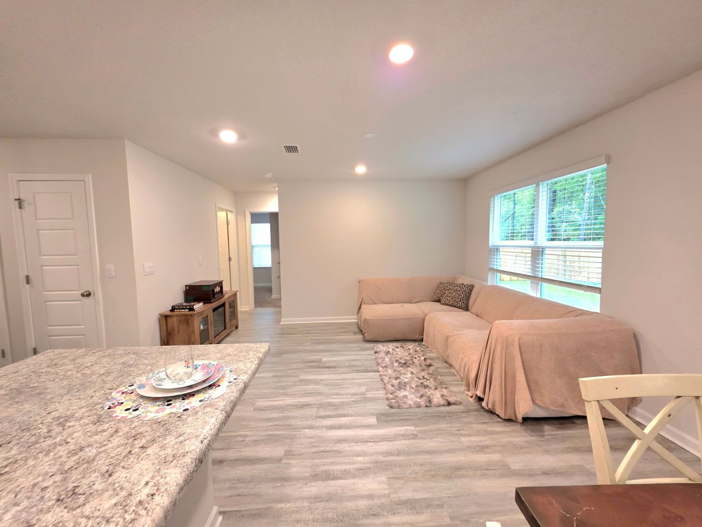 This Charming 3-bedroom, 2-bath Home in the Desired Bridlewood Subdivision! – photo 3