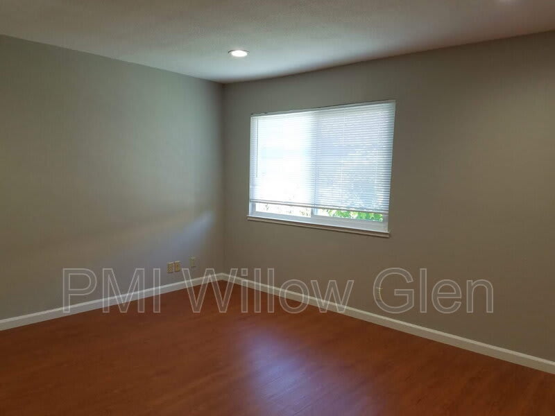 393 Englert Ct – photo 5