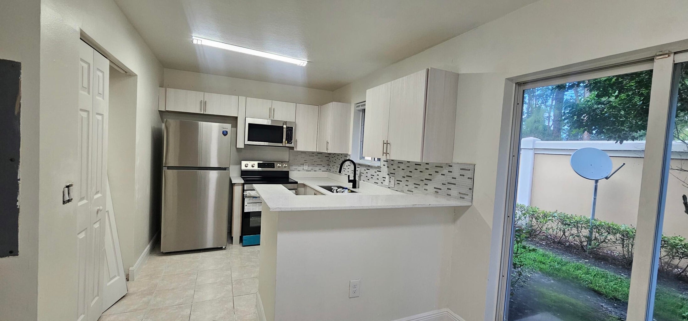 3770 N Jog Rd – photo 5