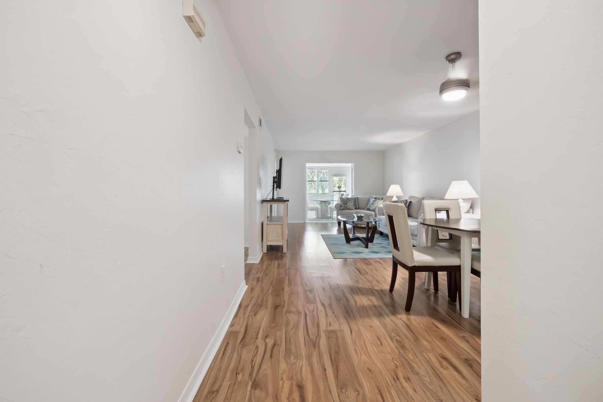 219 East Hartford Street – photo 4