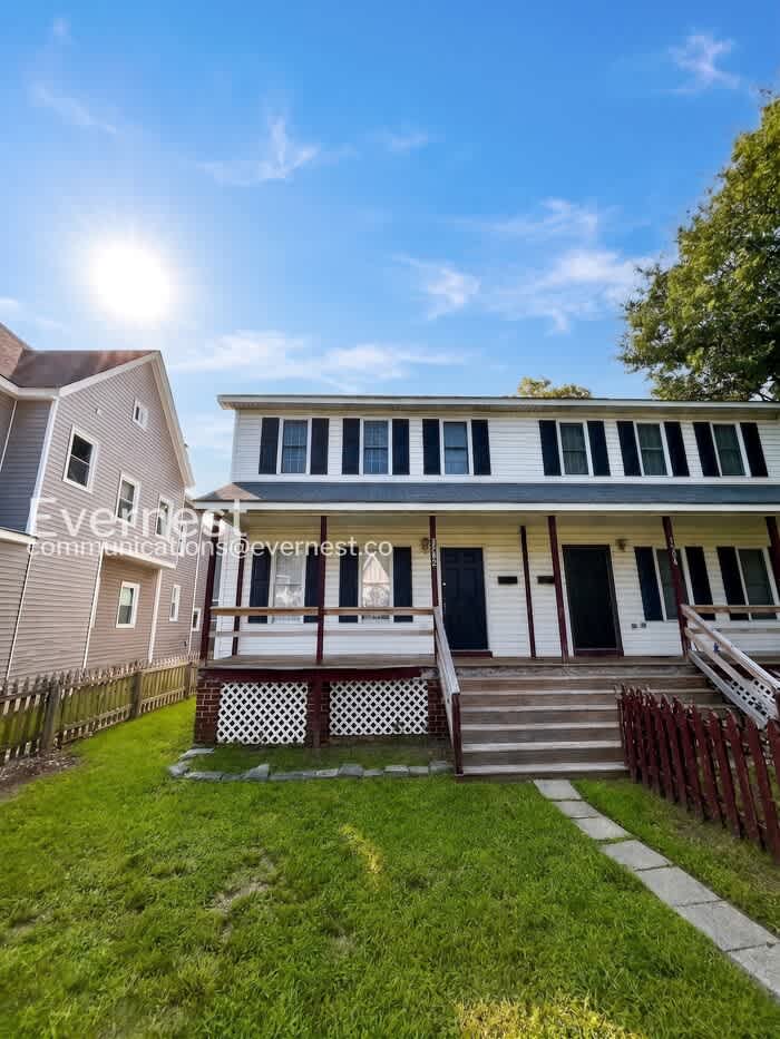 3202 1st Avenue – photo 1