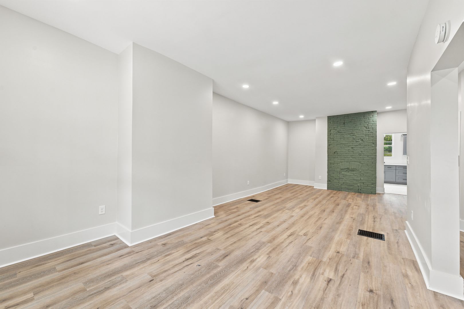 Gorgeous Remodeled 4 Bed 2 Bath Home In Garfield W Signing Incentives Available Now – photo 3