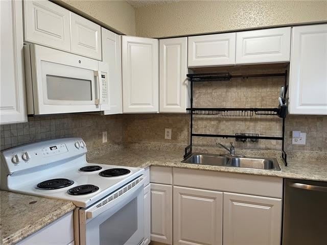 2720 CARDINAL Drive – photo 4