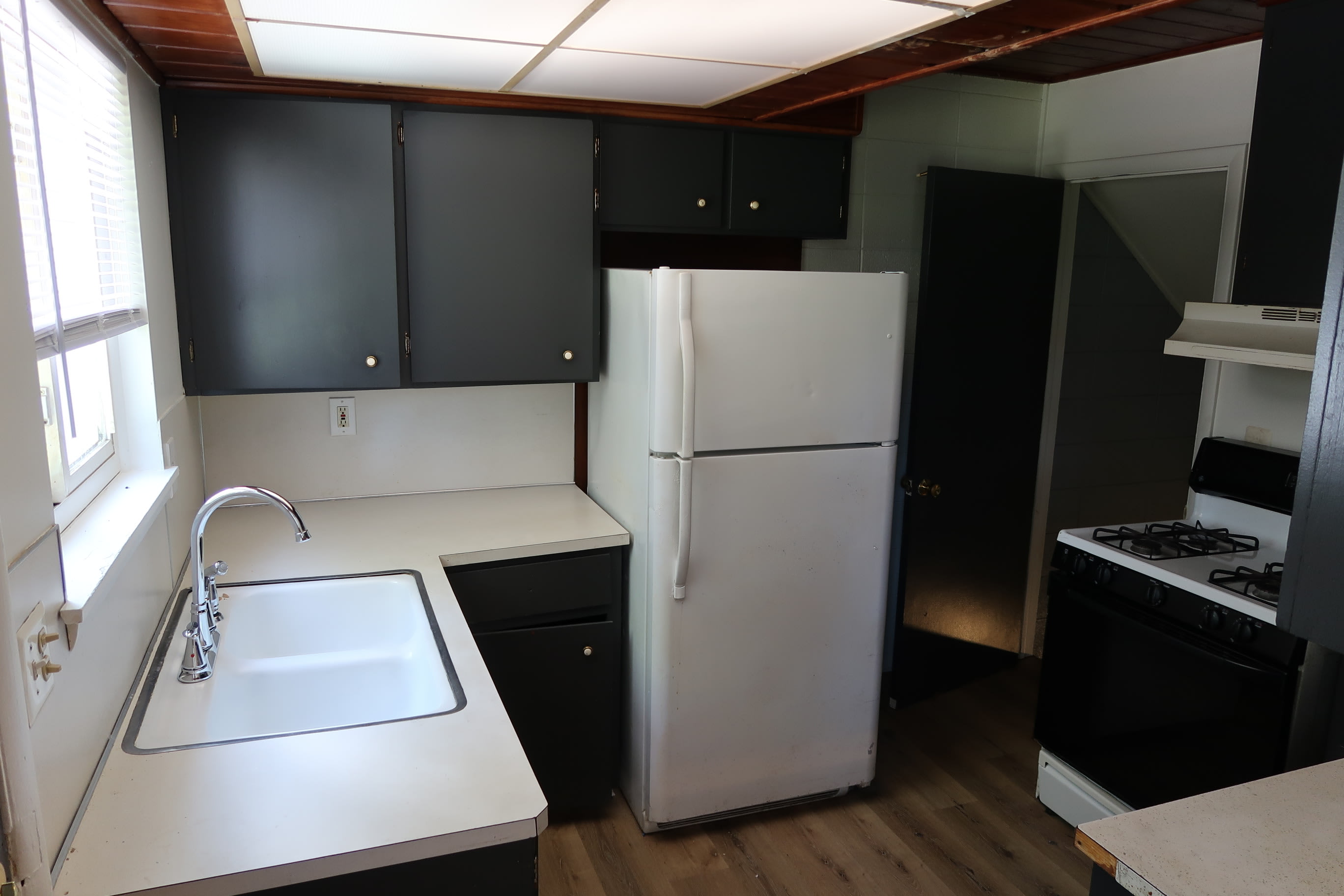 1260 Northfield Avenue Northeast – photo 4