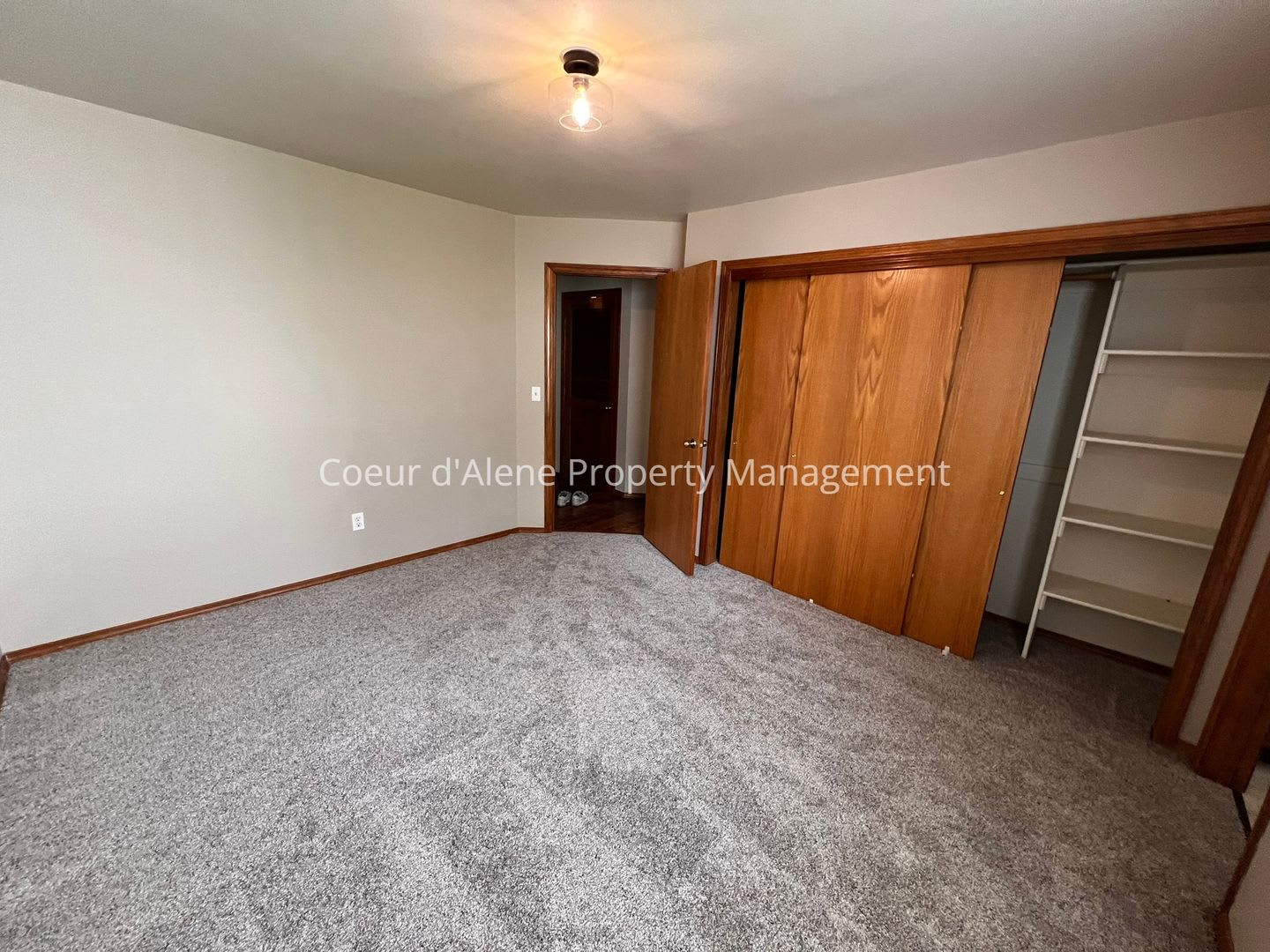 2 bed condo in Ridgewood Condo Community – photo 4