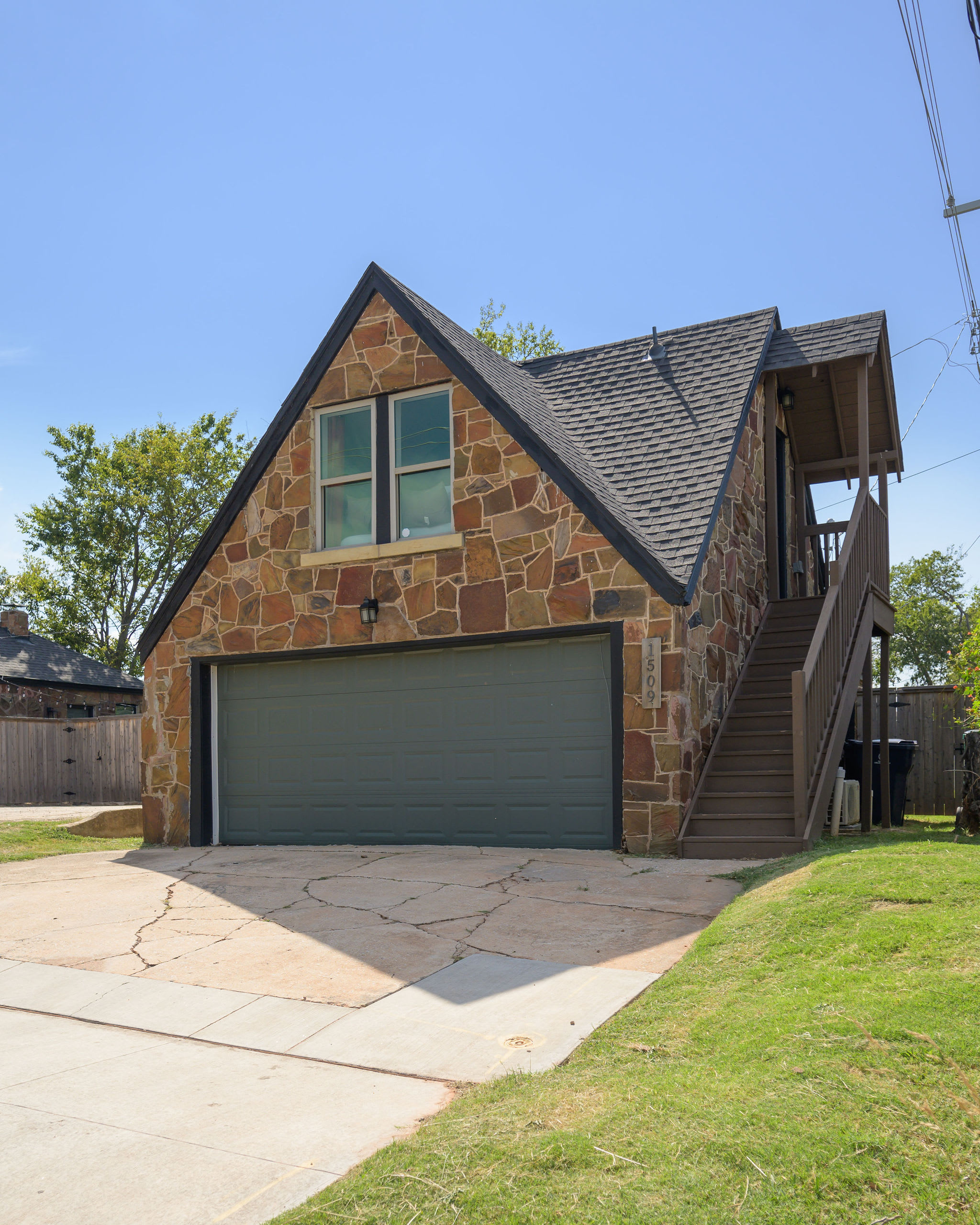 1509 North Everest Avenue – photo 2