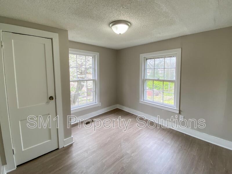 915 Willow Road – photo 4