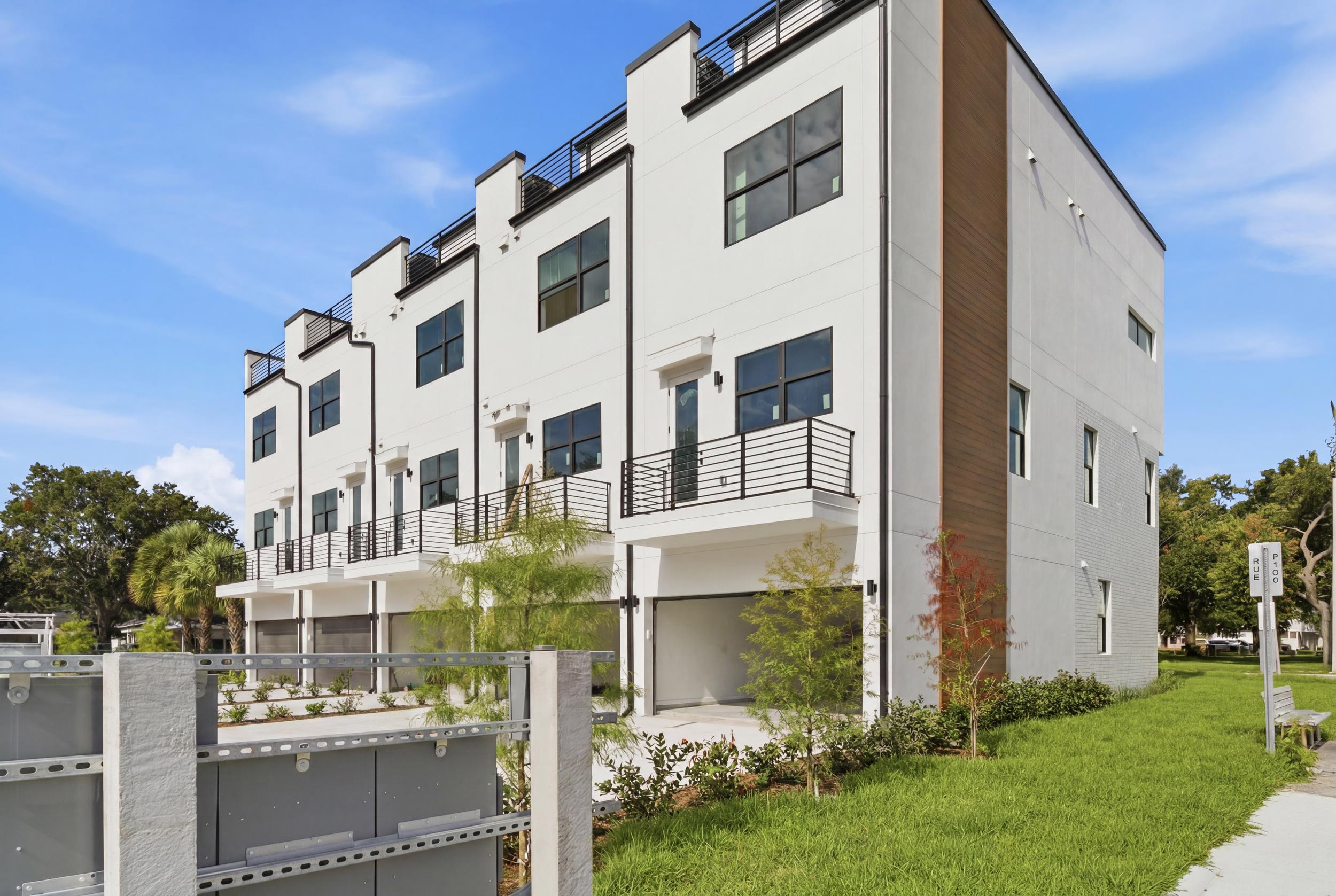 375 13Th St N – photo 4