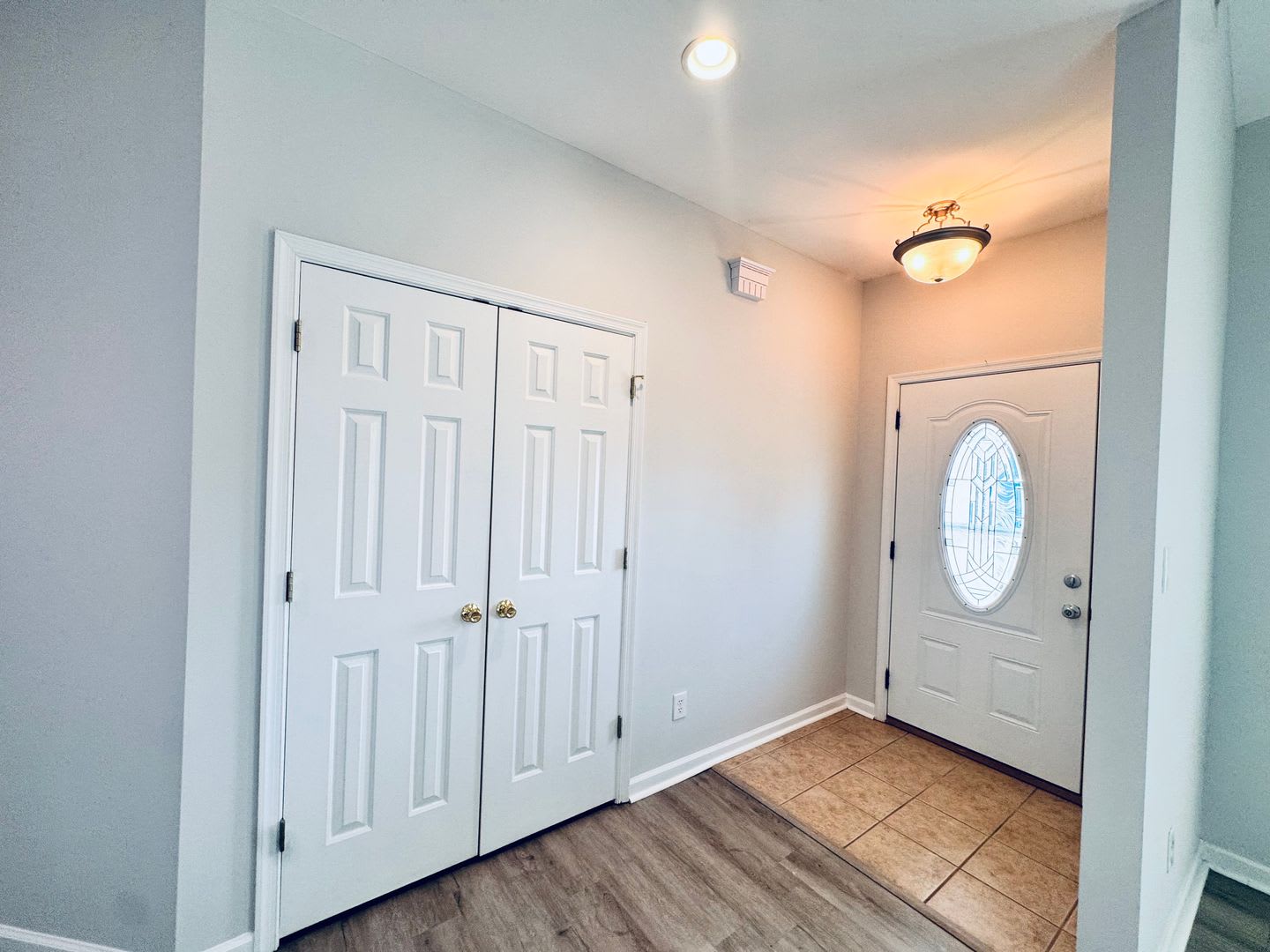 Russell Springs One Level Home – photo 2