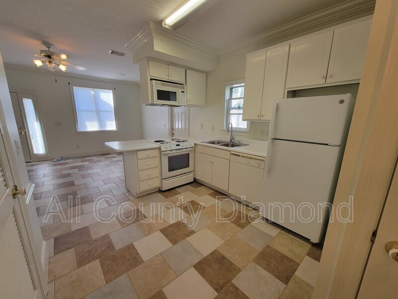 2617 Cypress Street – photo 5