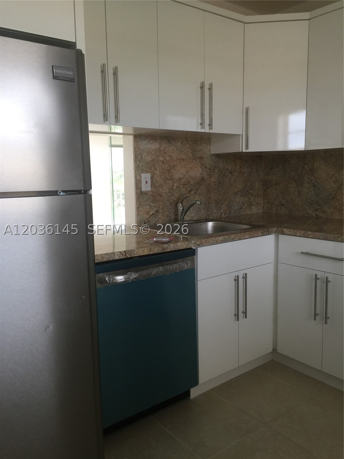 7722 Camino Real – photo 4