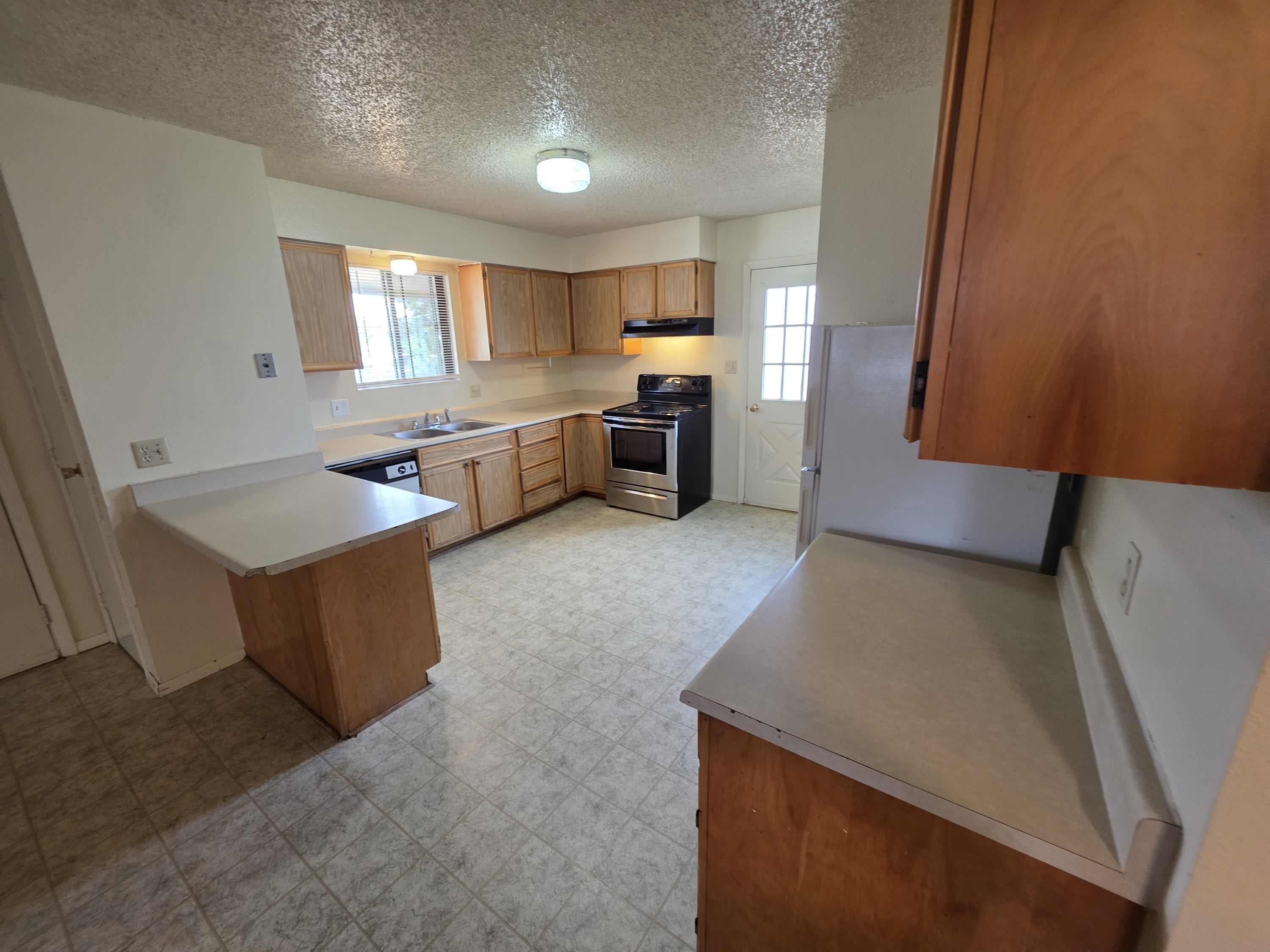 3226 Rood Ave #1 – photo 5